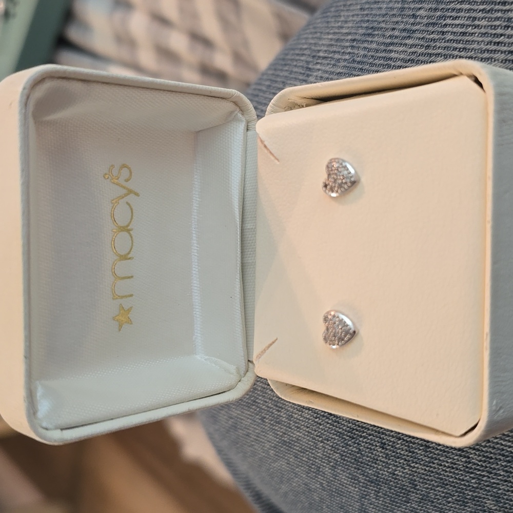 Diamond heart earrings